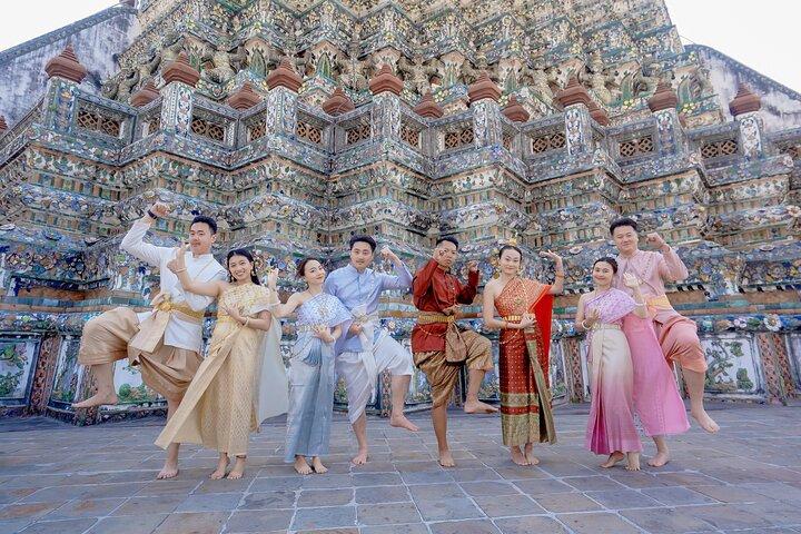 Thai Costume Photography at Wat Arun/Pho Temple: Bangkok