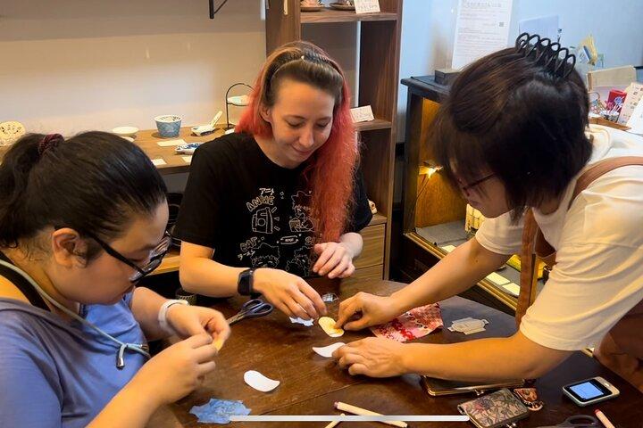 Japanese Crafts Workshop in Tokyo – Handmade Clasp Purse & More