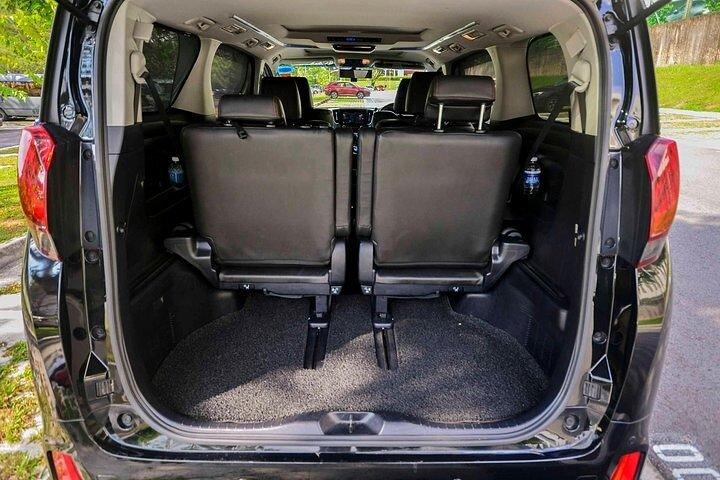 Private Mini Van From Singapore Airport To Hotel In City