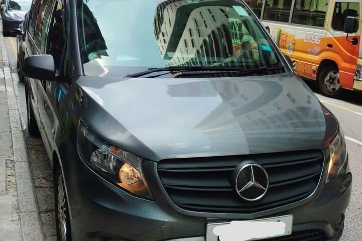 AIRPORT TRANSFER service Kowloon with Mercedes Benz