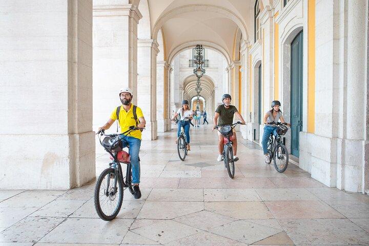 Lisbon E-Bike Tour Commerce Square, Mouraria and Alfama