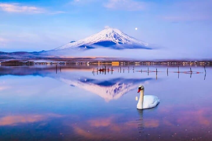 Mt. Fuji to Lake Kawaguchi, Lake Yamanaka and Onsen Day Tour