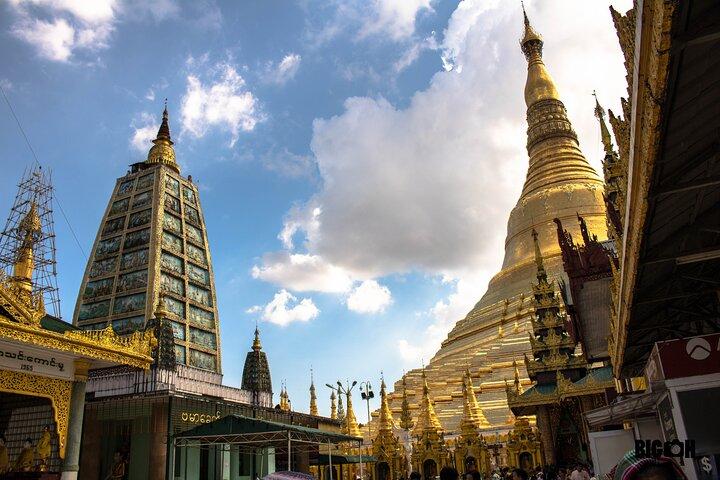 Yangon City Tour: Colonial Charm & Golden Pagodas