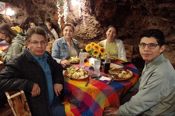 Teotihuacan Tour with Basilica of Guadalupe & Cave Restaurant