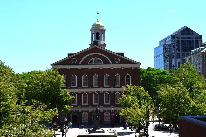 Boston Revolutionary Walking Tour + Private Harbor Cruise