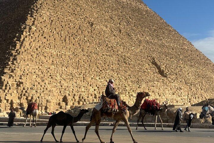 Private Tour Giza Pyramids, Memphis, Saqqara, inside Tombs, Lunch