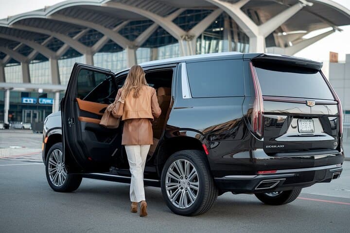 Luxury SUV Airport Transfer | JFK, LGA & EWR | 24/7 Chauffeur