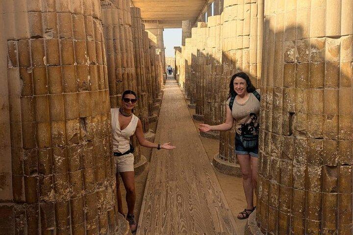 Private Full-Day Tour to Giza Pyramids,Sphinx,Memphis, & Saqqara