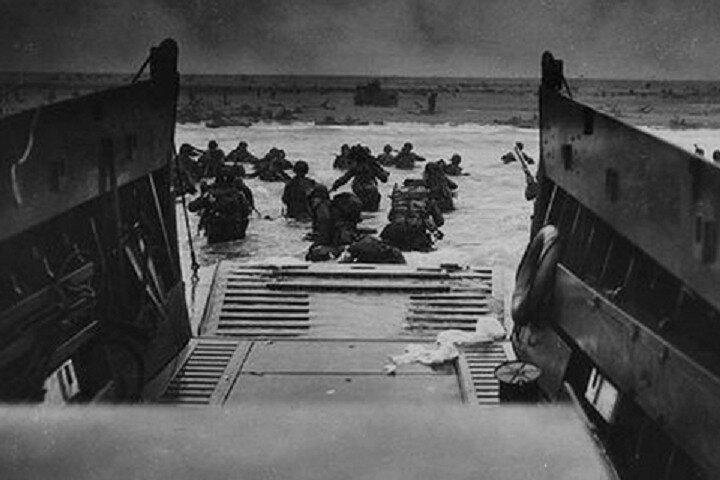 Normandy D-DAY Private Tour from Paris