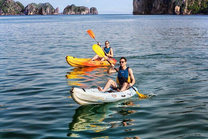 Emeraude Cruise 2 days 1 night Ha Long Bay Tour