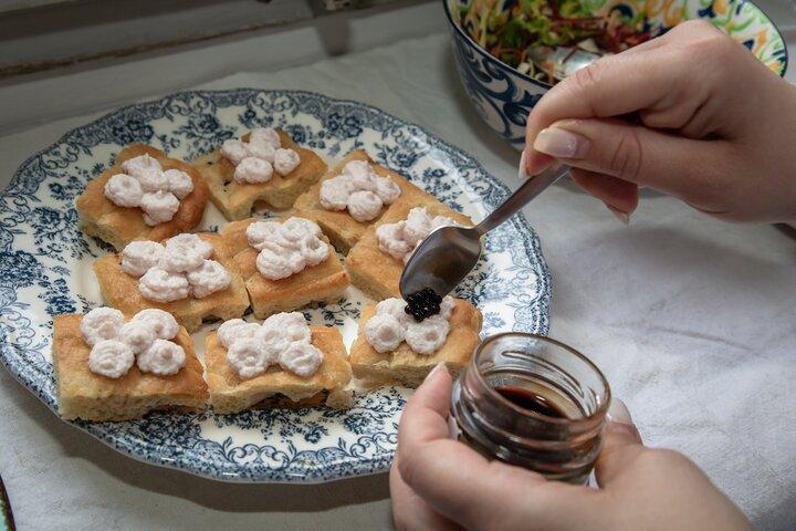 Livorno Walking Tour And Traditional Cooking Class with Wine