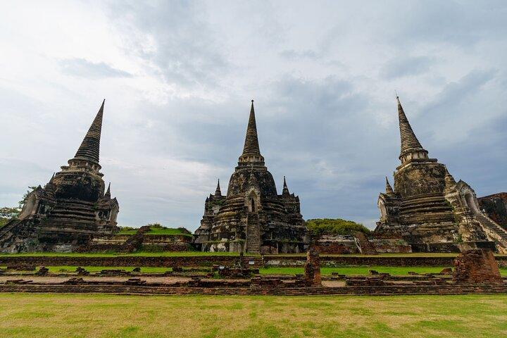 Private Floating Market and Historical Ayutthaya Sightseeing Tour
