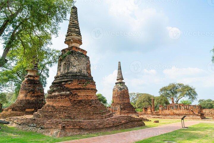 Private Floating Market and Historical Ayutthaya Sightseeing Tour