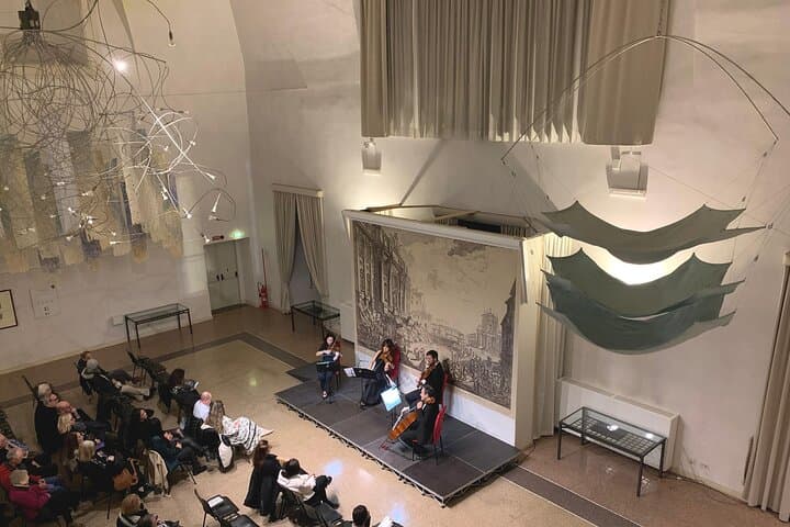 The Great Opera Arias Concert at Palazzo Poli - Trevi Fountain