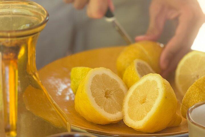 Sorrento: Lemon Grove Visit & Limoncello Tasting