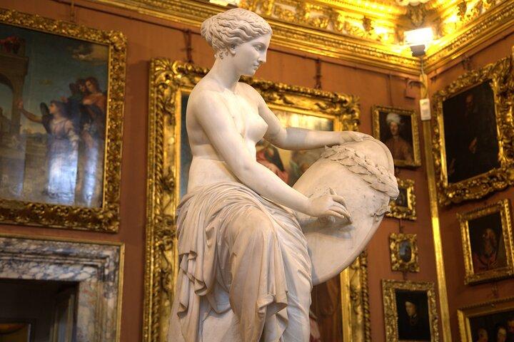 Florence Palazzo Pitti Skip-the-Line Private Tour with Local
