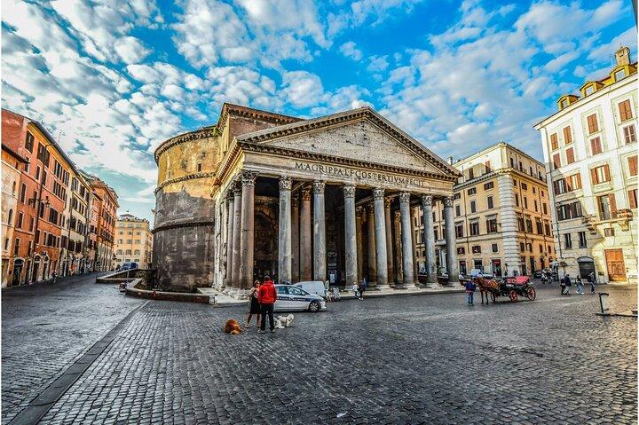 Rome: Exclusive Walking Tour Inside the Pantheon & More