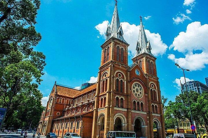 Jeep tour Sai Gon Private half day culture and history tour