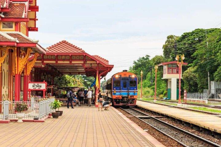 Hua Hin One-Day Tour from Bangkok –Beach, Temples & Local Markets