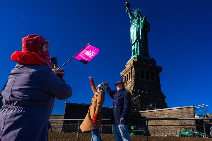 Statue of Liberty & Ellis Island Guided Tour with Ferry Transfers