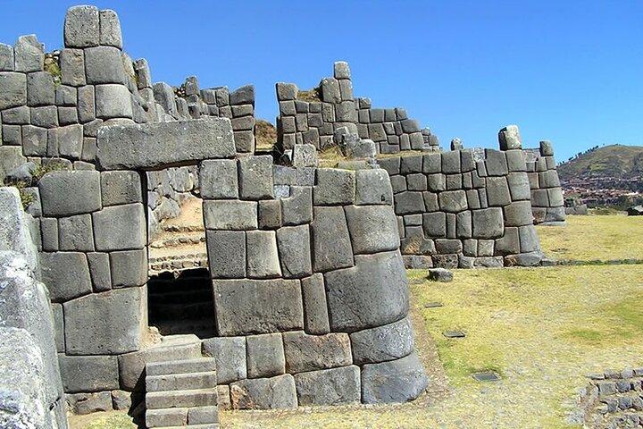 6 Days|| Sacred Valley-Machupicchu-Raimbow mountain-Humantay Lake