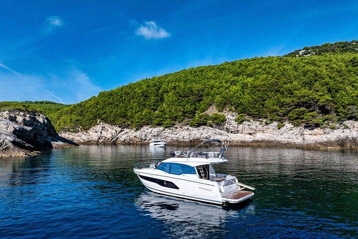 Exclusive Luxury Yacht Tour of the Elaphiti Islands