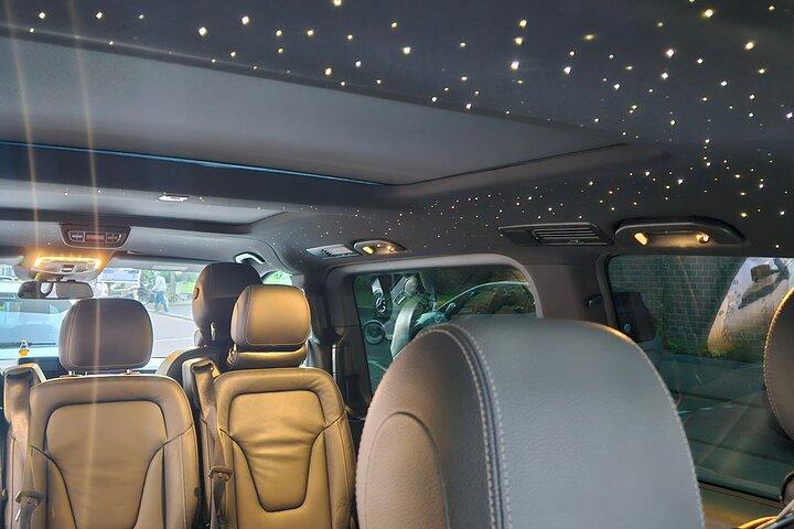 Private Car or Minivan Amsterdam to Schiphol Airport