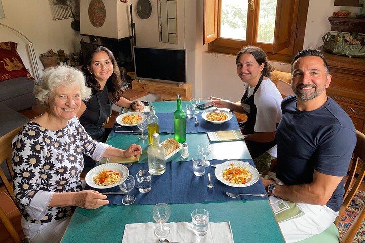 Traditional Cooking Class in Florence Countryside with Fabio