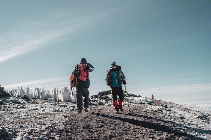 Six Days Mount Kilimanjaro Private Hiking via Machame Route
