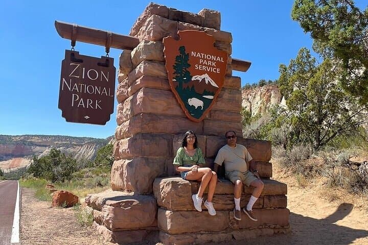 Small Group Day Tour To Explore Bryce Canyon & Zion National Park