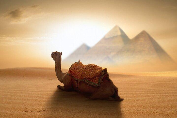 Giza Pyramids and Felucca Boat Ride on Nile River Private Tour