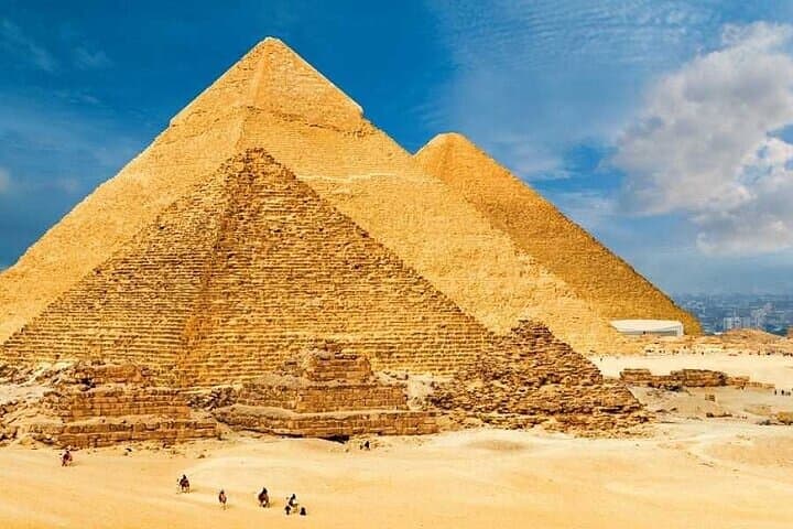 Private Cairo Stopover Tour Visit Giza Pyramids Egyptian Museum Old Cairo