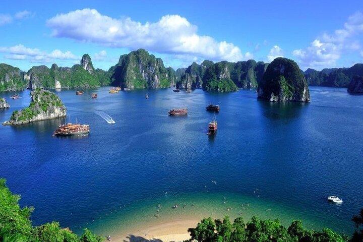 3 Days 2 Nights Explore Bai Tu Long on Private Cruise