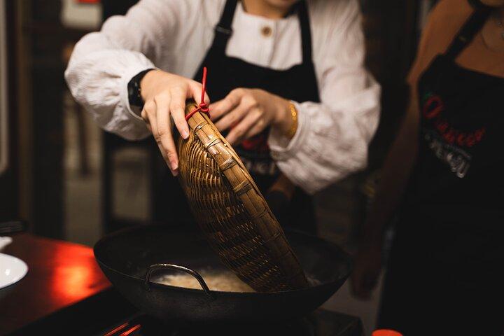 Half-day Chengdu Handmade Tofu Making and Mapo Tofu Cooking Class