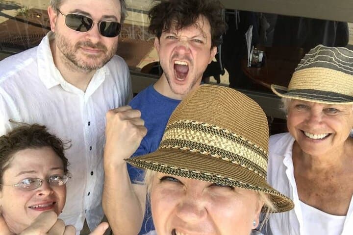 An Epic Scavenger Hunt with The Waves of Sydney