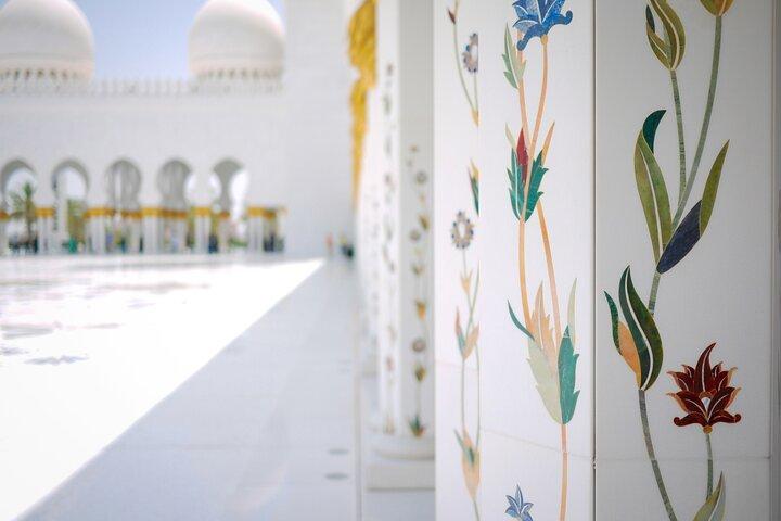 Abu Dhabi Sheikh Zayed Grand Mosque Private Tour