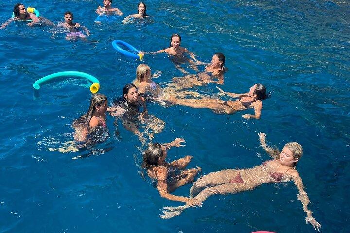 Sorrento or Positano: Capri & Blue Grotto Small-Group Boat Tour