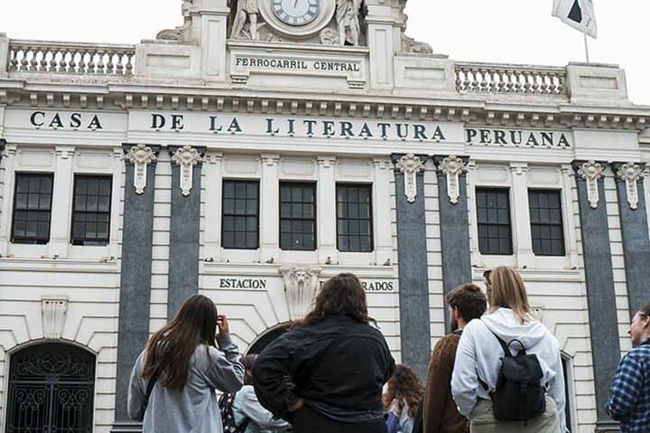 Top Attractions in Lima: Historic Center, Love Park & Catacombs