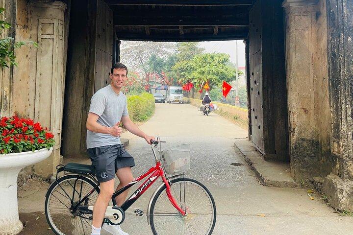 Hanoi Private Tour to Incense Village, Duong Lam Ancient Village