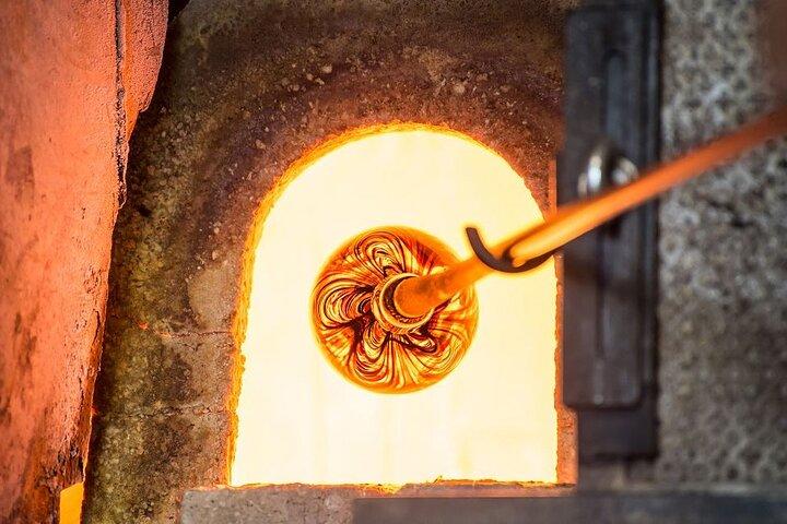 Murano Glassblowing Tour: Boat Ride & Factory Visit