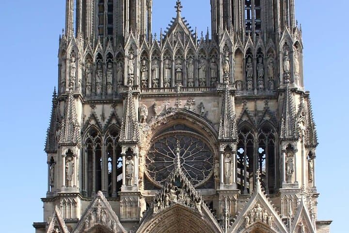Champagne Taittinger and Pommery in Reims Private Trip from Paris