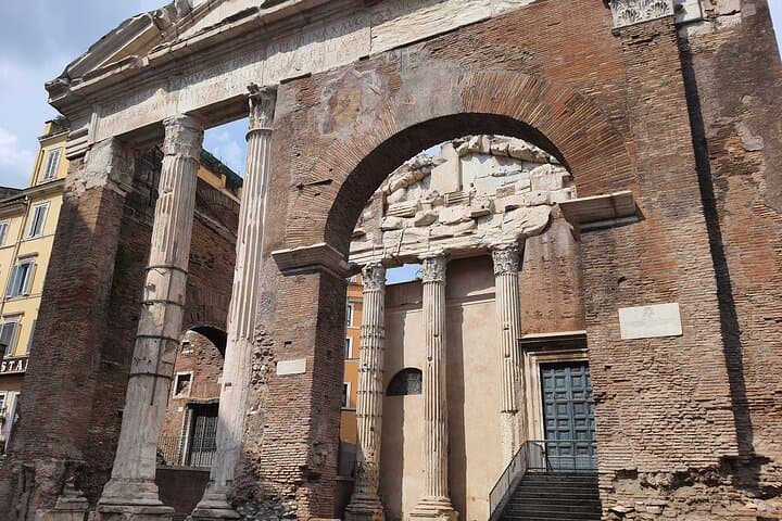 Rome’s Jewish Ghetto and Foro Boario Tour with Hotel Pick-up