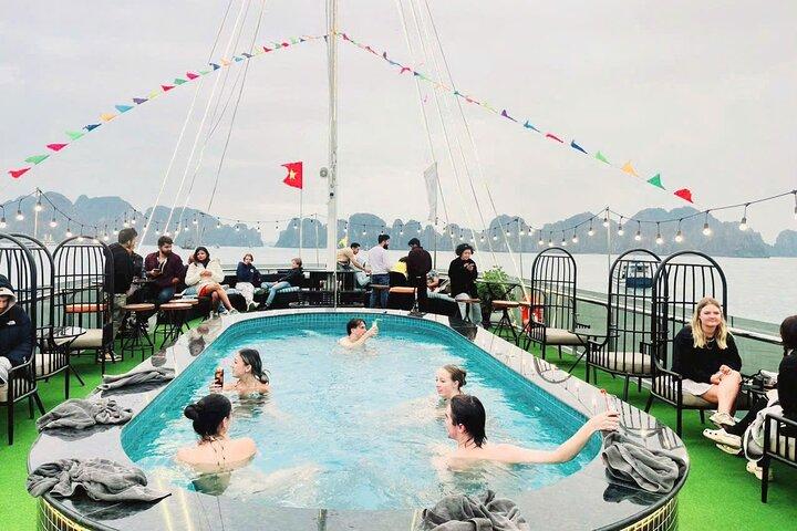 Ha Long Bay Day Tour by 5-Star Sunlight Grand/Crystal Cruise