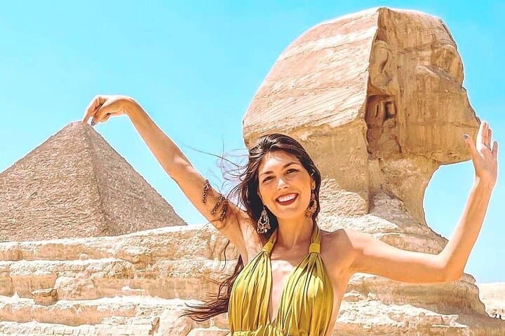 Private Tour Giza Pyramids, Sphinx, Egyptian Museum and Market