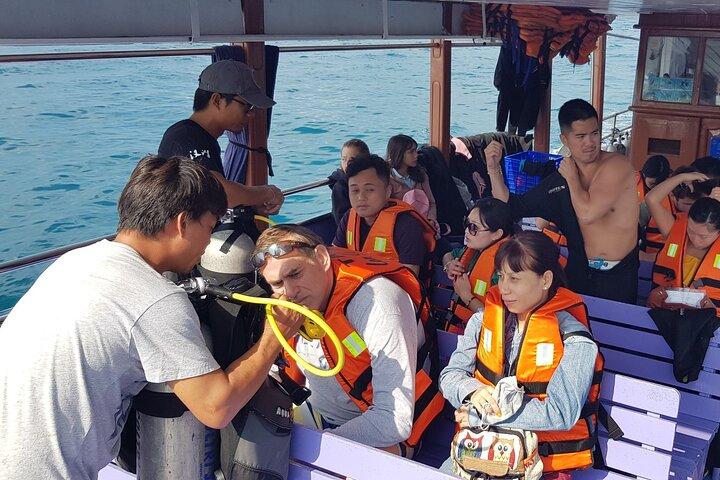 Nha Trang Coral Reefs Scuba Diving Experience with Lunch