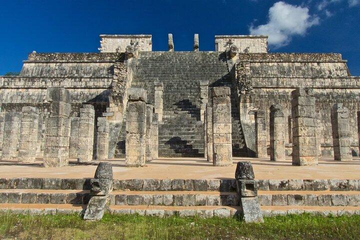Tour to Chichen Itza-Tickets, food and cenote