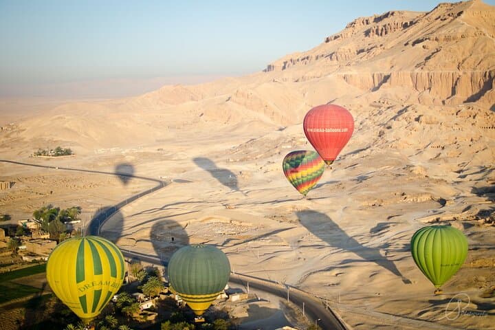 Enjoy Hot Air Balloon Ride In Luxor