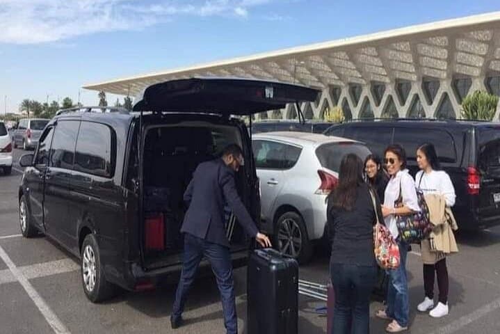 Private Marrakech Airport Transfer to or from Agafay Desert