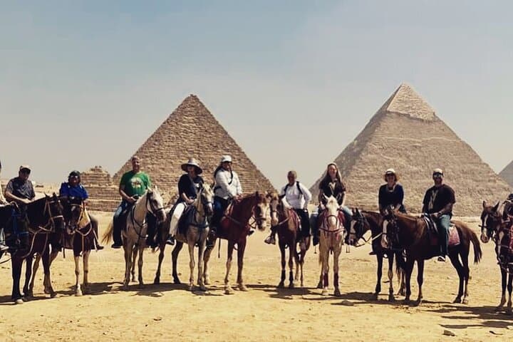 Private Cairo Tour: Giza Pyramids, Sphinx & GEM-Lunch
