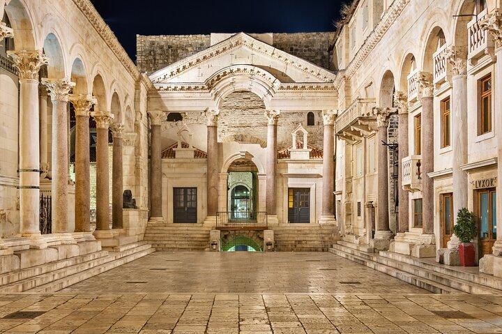Small-Group Walking Tour: Diocletian's Palace and Old Town